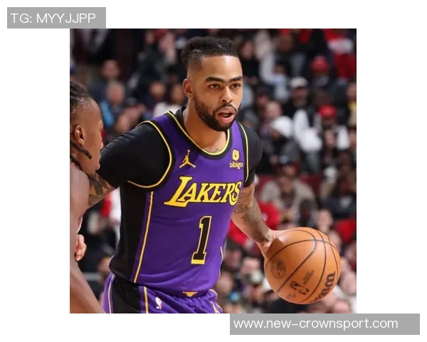 迈克布朗暂停时特别强调拉塞尔在进攻端的重要性与战术安排