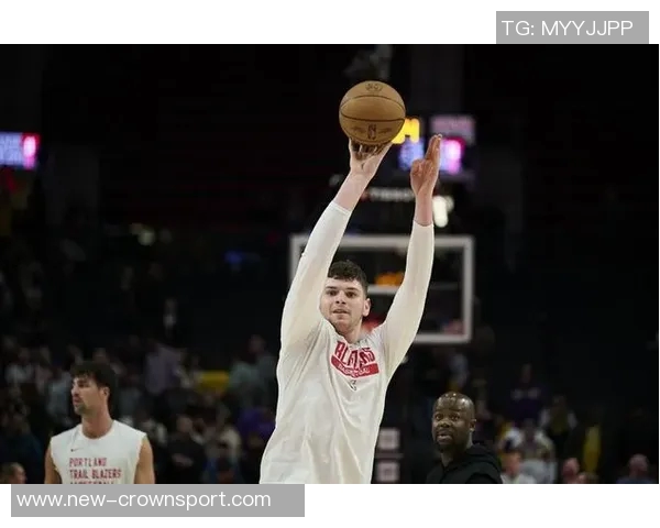 斯普利特深入解析轮换策略关注球员攻防反应与抢篮板表现 斯普利特深入解析轮换策略关注球员攻防反应与抢篮板表现