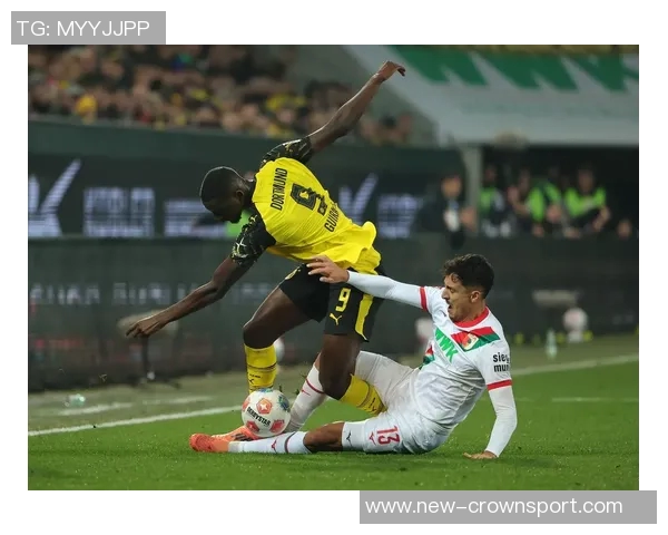 早报：斯洛特获利物浦全力支持多特小胜奥格斯堡继续争冠