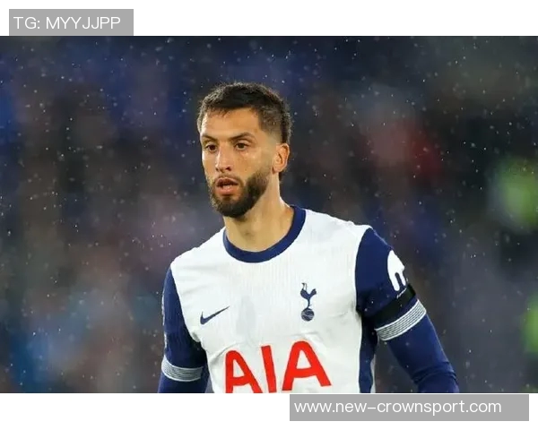 英媒透露本坦库尔将续约热刺同时球队有意买断帕利尼亚 英媒透露本坦库尔将续约热刺同时球队有意买断帕利尼亚